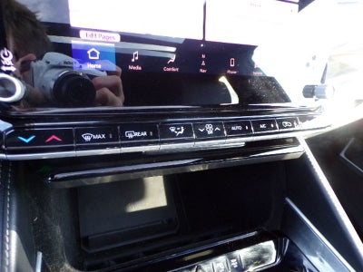 2024 Jeep Wagoneer BASE