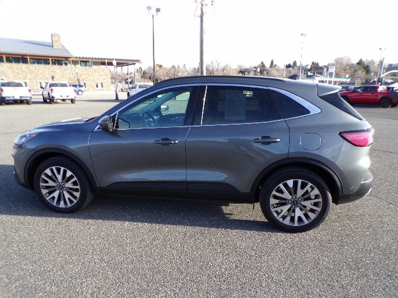 2021 Ford Escape Titanium Hybrid