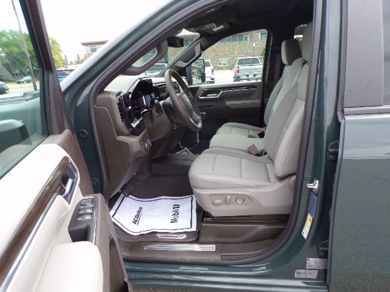 2025 Chevrolet Silverado 3500 HD LT