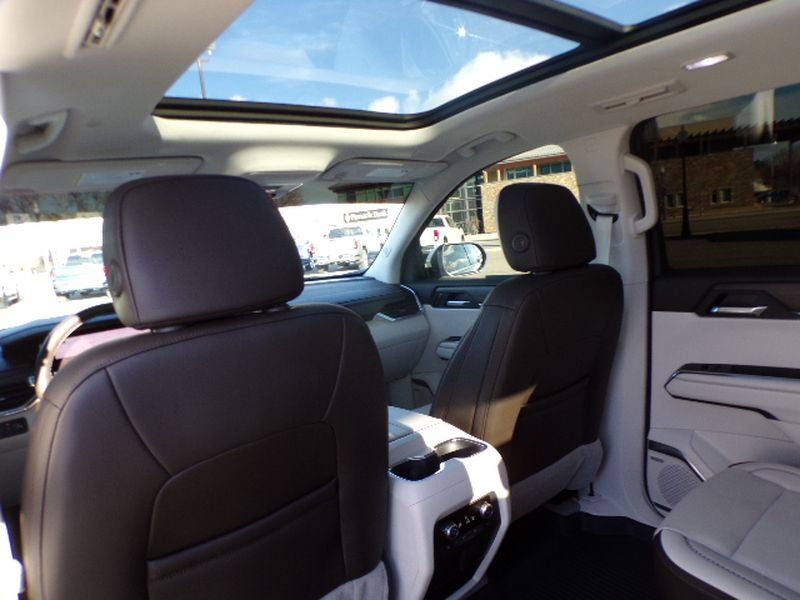 2024 GMC Acadia Denali