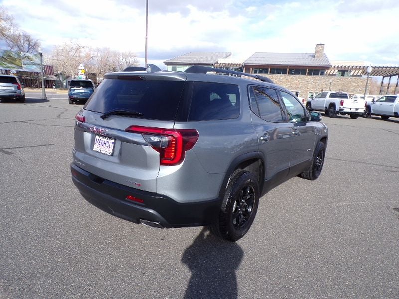 2023 GMC Acadia AT4