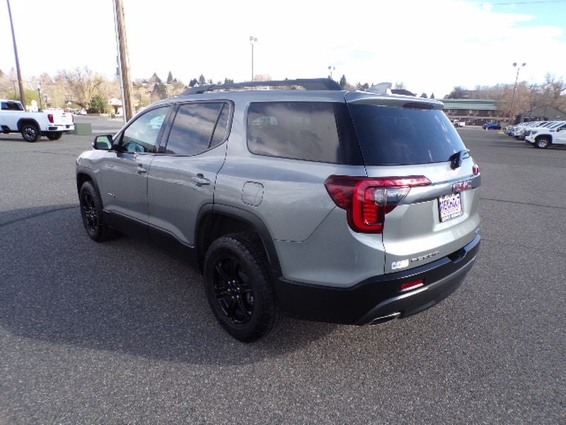 2023 GMC Acadia AT4