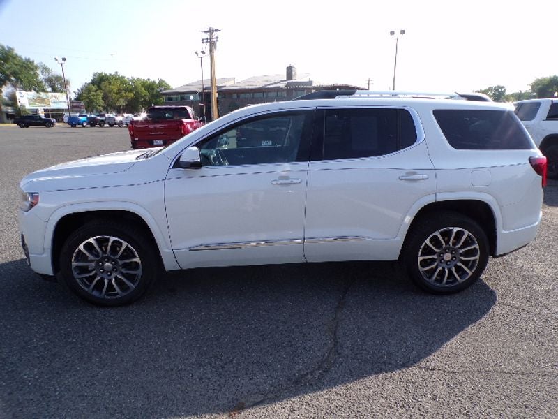 2022 GMC Acadia Denali