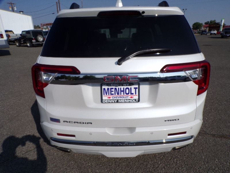 2022 GMC Acadia Denali