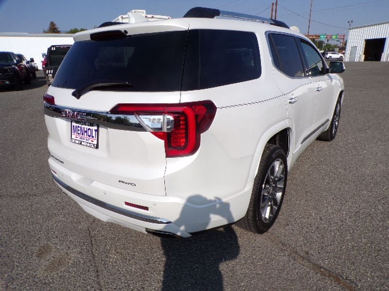 2022 GMC Acadia Denali