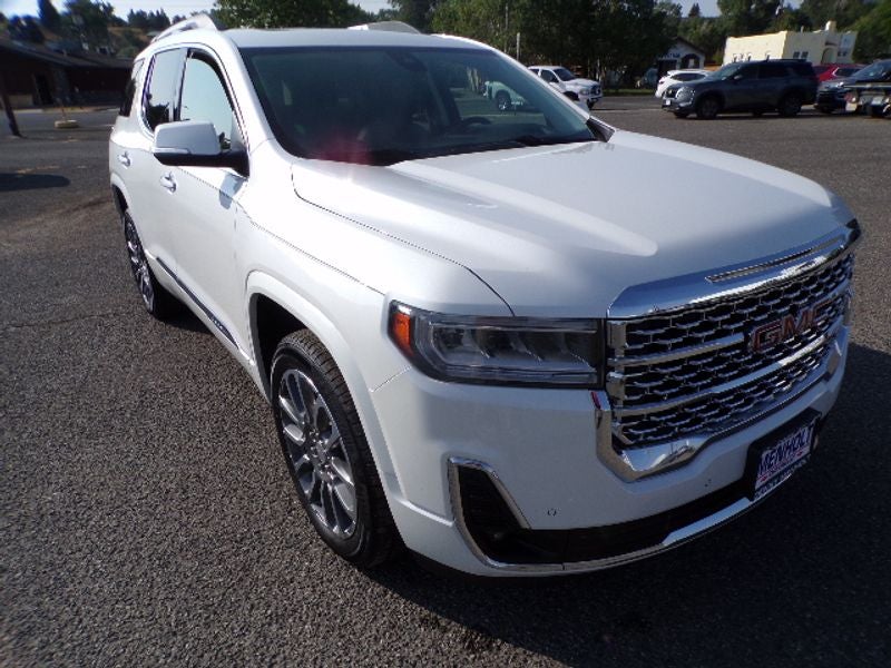 2022 GMC Acadia Denali