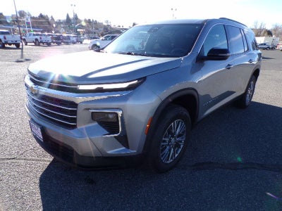 2025 Chevrolet Traverse LT