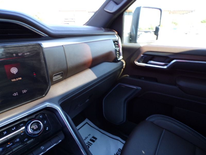 2024 GMC Sierra 3500 HD Denali