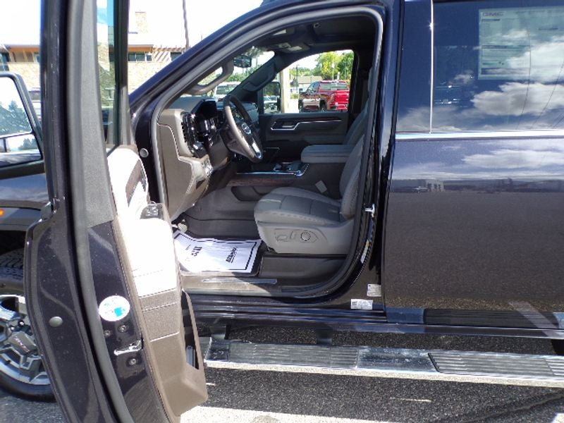 2025 GMC Sierra 3500 HD SLT