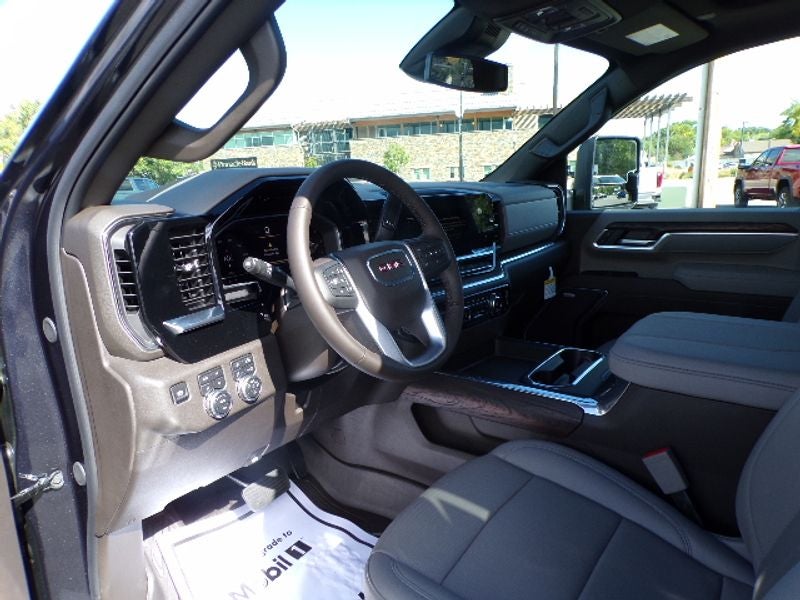 2025 GMC Sierra 3500 HD SLT