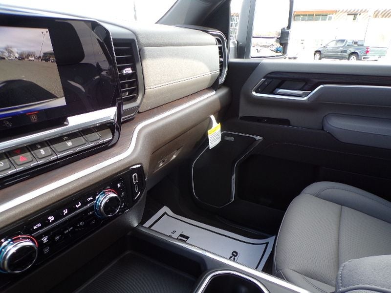 2026 GMC Sierra 3500 HD SLT DRW