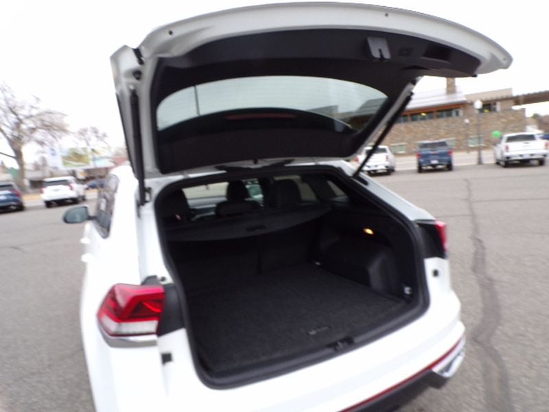 2020 Volkswagen Atlas Cross Sport 3.6L V6 SEL Premium