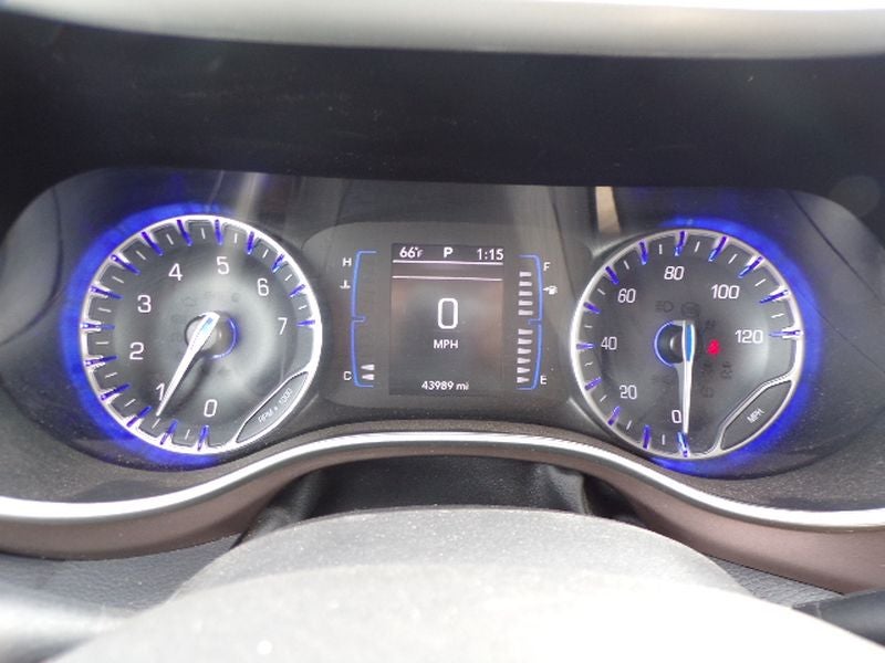 2024 Chrysler Voyager LX