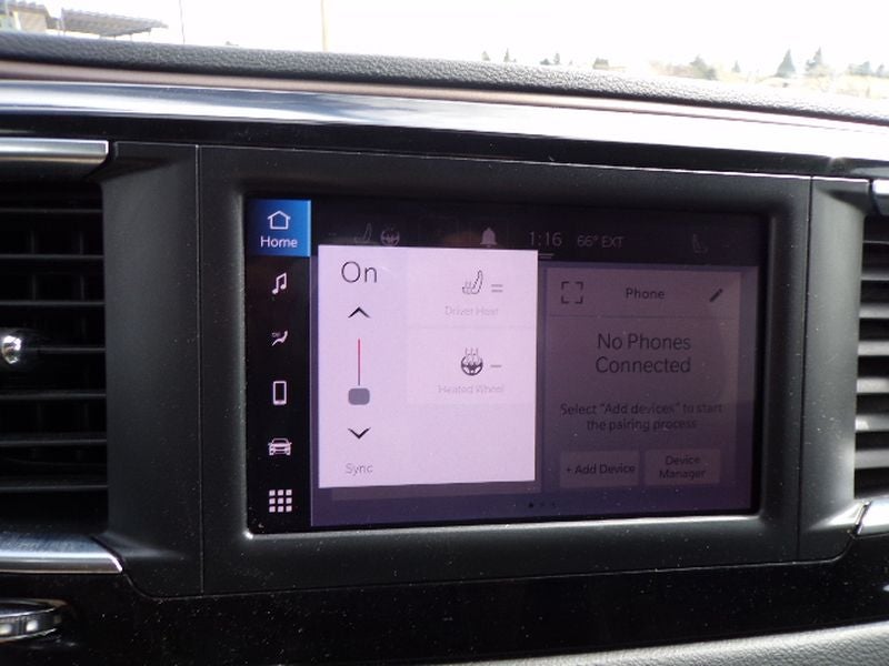 2024 Chrysler Voyager LX