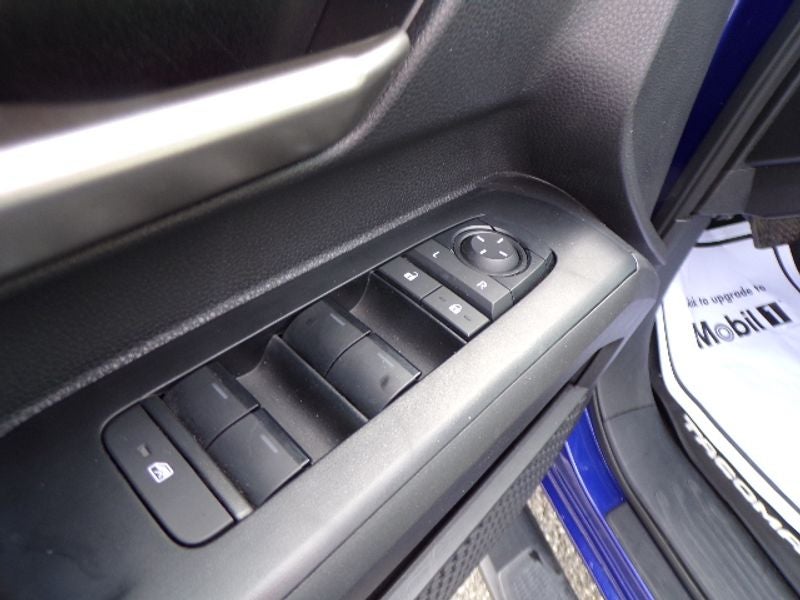 2025 Toyota Tacoma 4WD SR