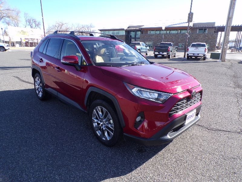 2020 Toyota RAV4 XLE Premium
