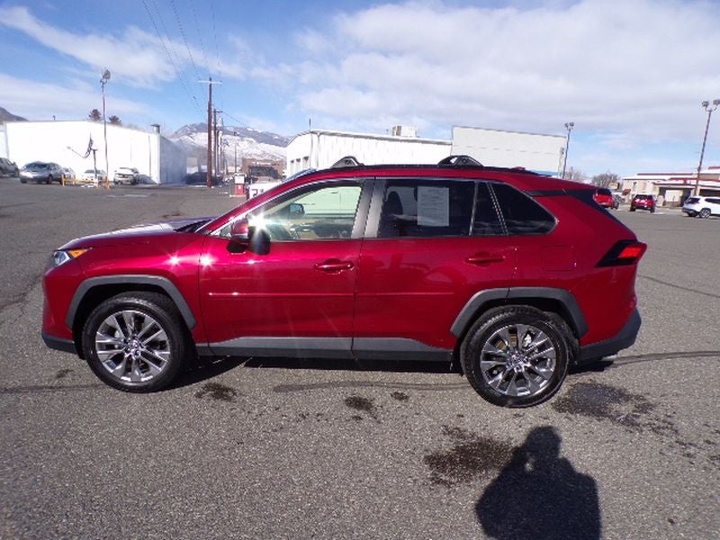 2020 Toyota RAV4 XLE Premium