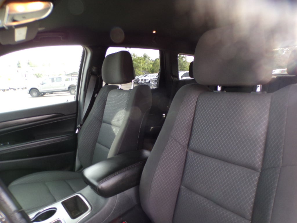 2019 Jeep Grand Cherokee Laredo