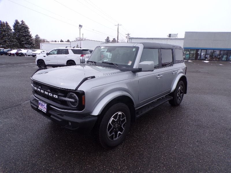 2024 Ford Bronco Outer Banks 4WD 4-door's photo