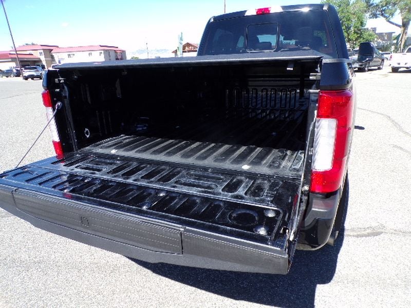 2017 Ford Super Duty F-250 SRW Lariat