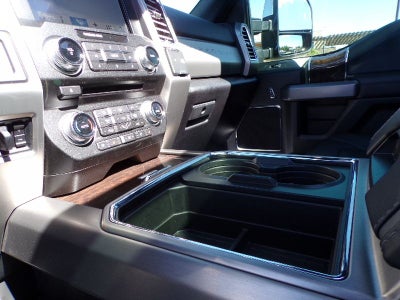 2017 Ford Super Duty F-250 SRW Lariat