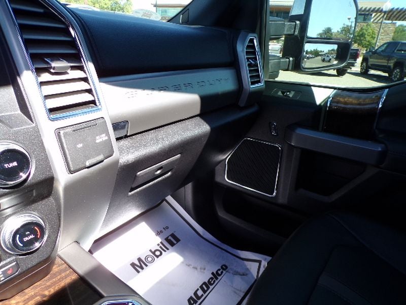 2017 Ford Super Duty F-250 SRW Lariat