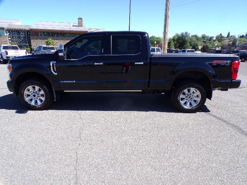 2017 Ford Super Duty F-250 SRW Lariat