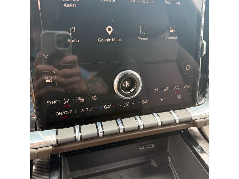 2025 GMC Yukon Elevation