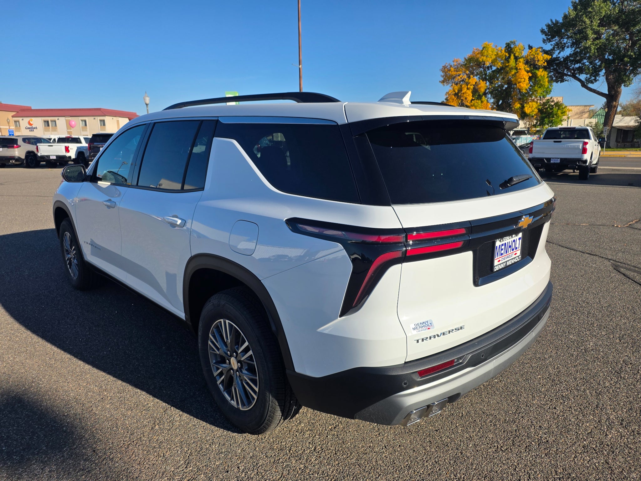 2027 Chevrolet Traverse LT