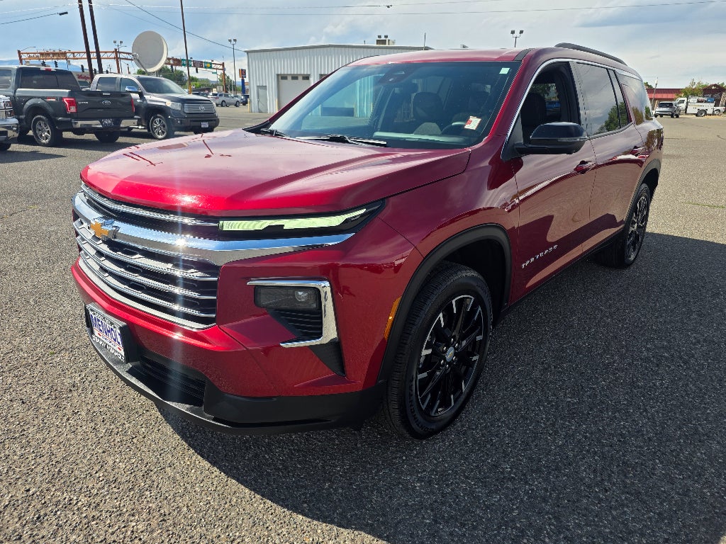 2025 Chevrolet Traverse LT