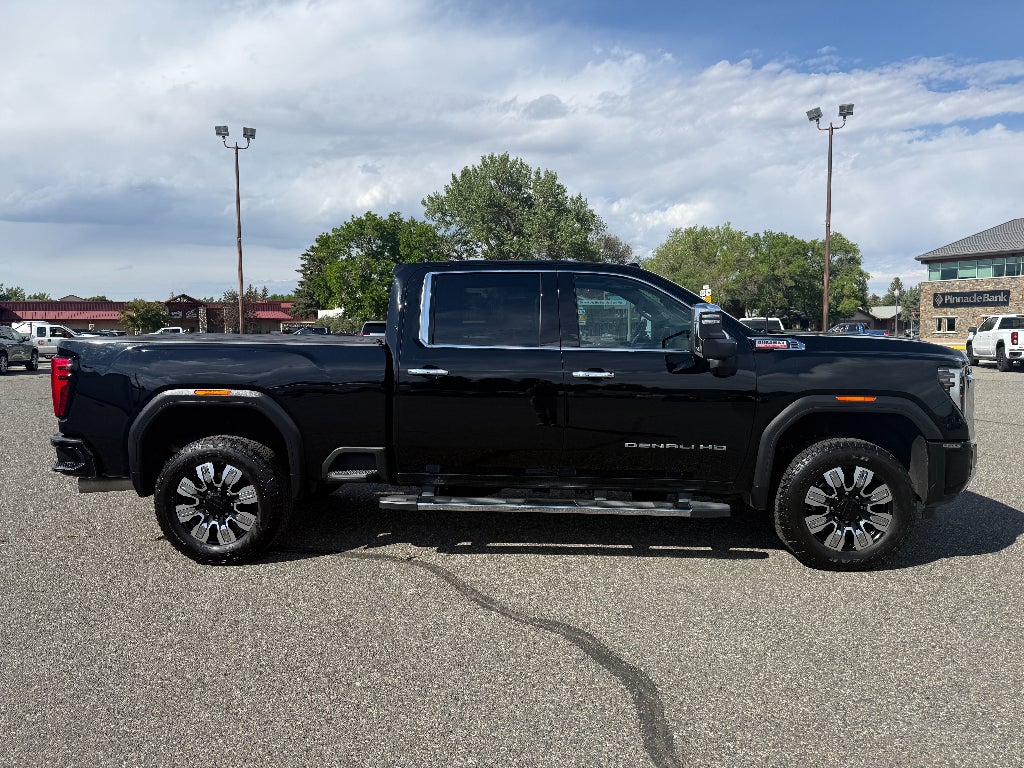 2024 GMC Sierra 2500 HD Denali