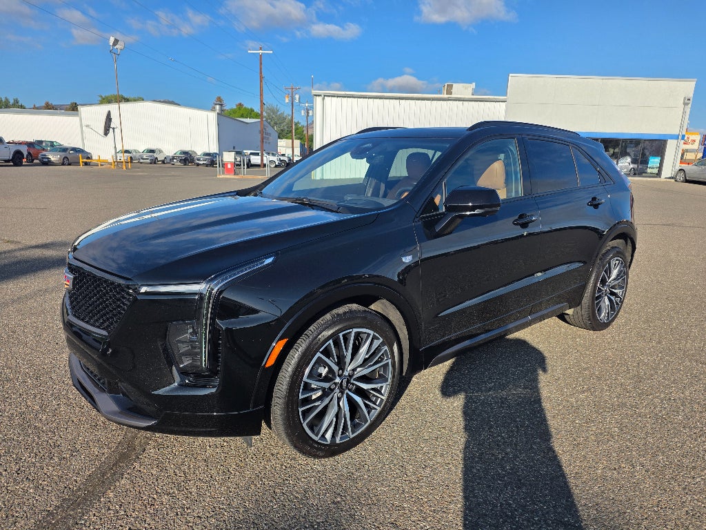2025 Cadillac XT4 Sport