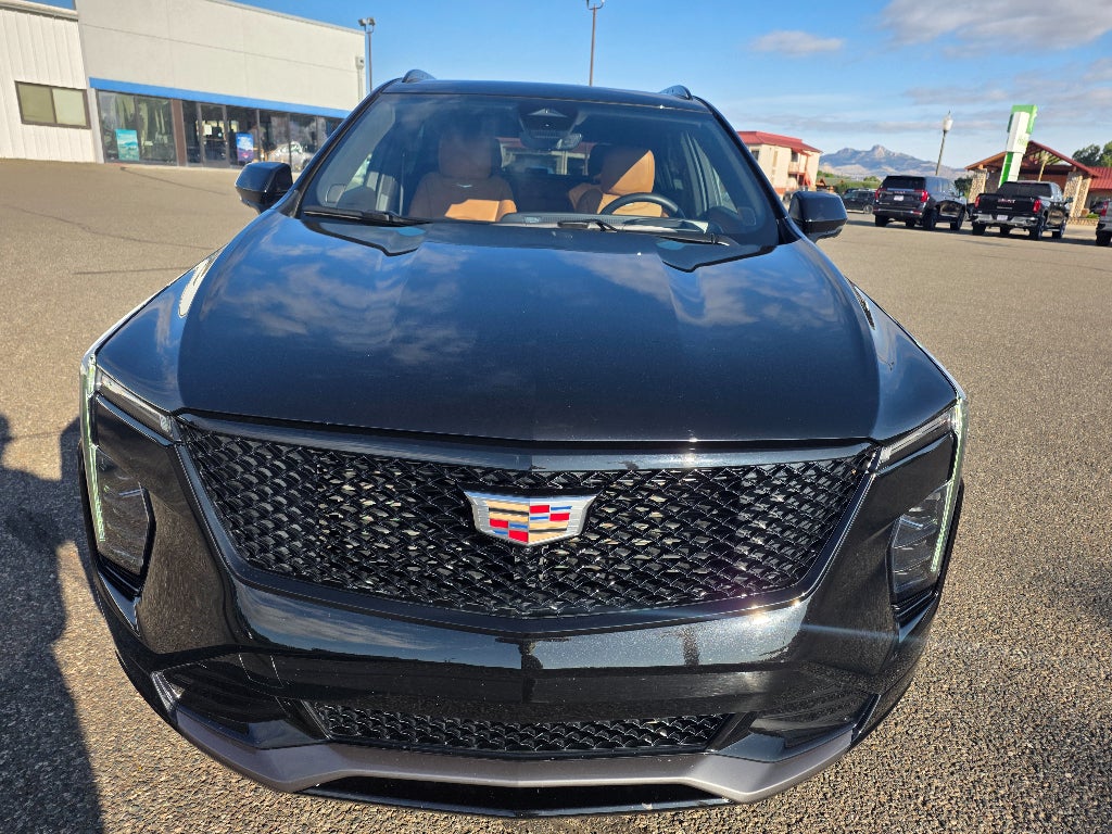 2025 Cadillac XT4 Sport