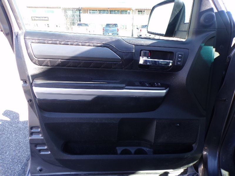 2017 Toyota Tundra 4WD Platinum